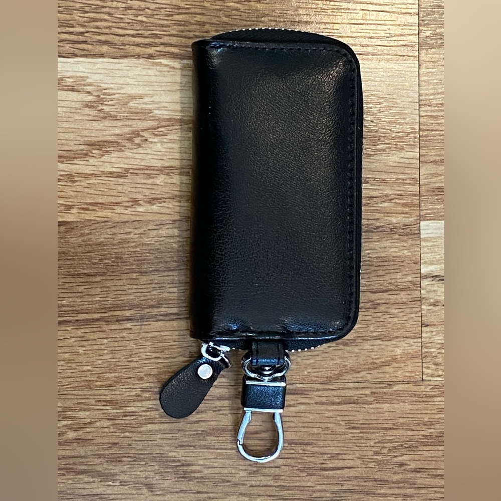 Black Zippered Leather 9 Key Pouch - Unbranded NWOT - Picture 4 of 8